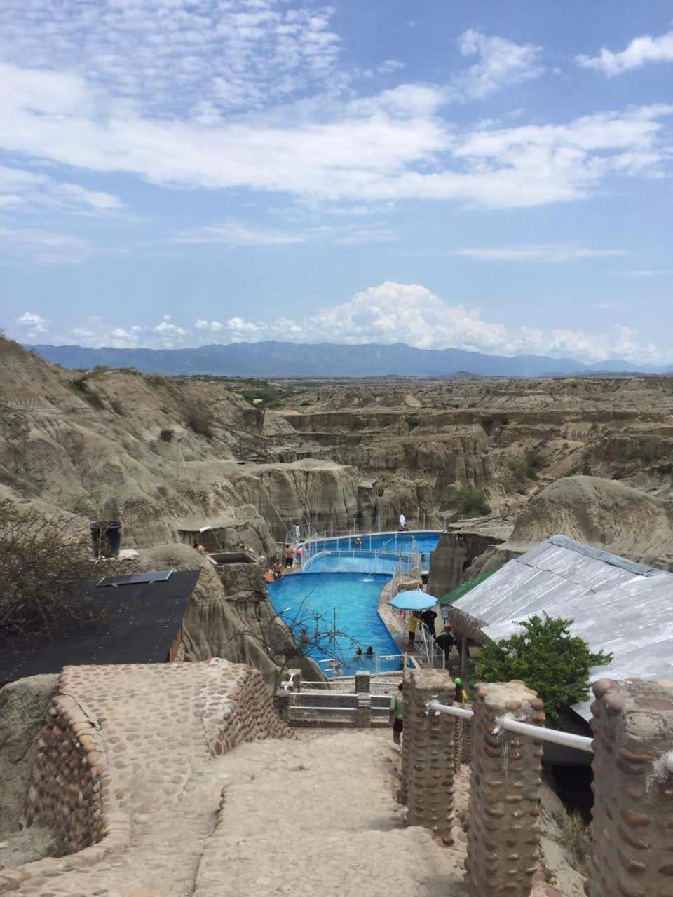 Estadero Los Hoyos 比利亚维哈 外观 照片